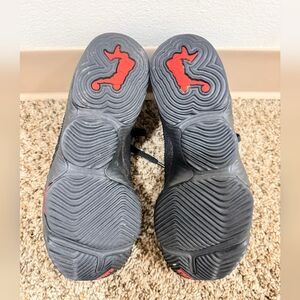 Men's Black and Red Athletic Shoes